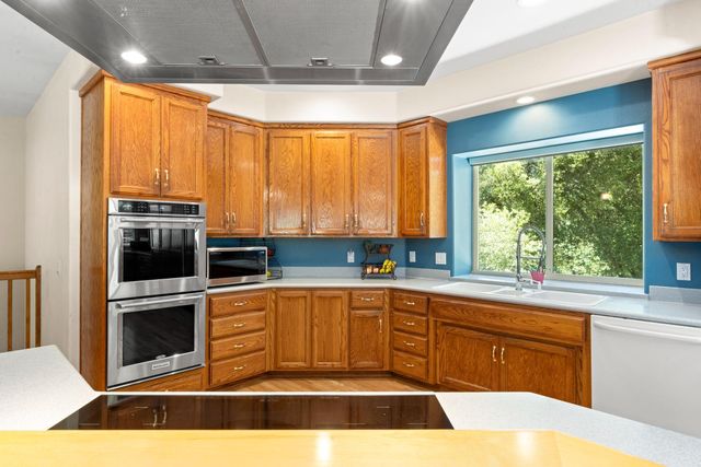 1144 Boole Rd, Applegate, CA 95703