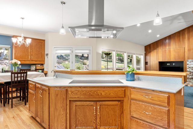 1144 Boole Rd, Applegate, CA 95703