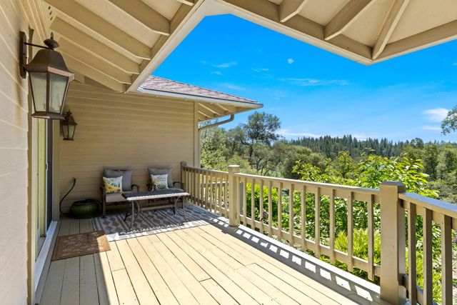 1144 Boole Rd, Applegate, CA 95703