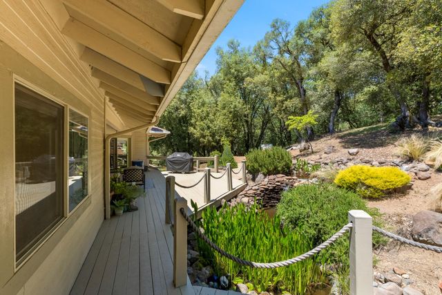 1144 Boole Rd, Applegate, CA 95703