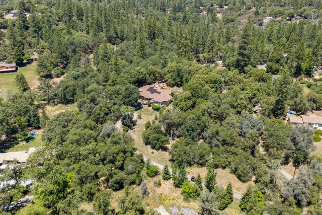 1144 Boole Rd, Applegate, CA 95703