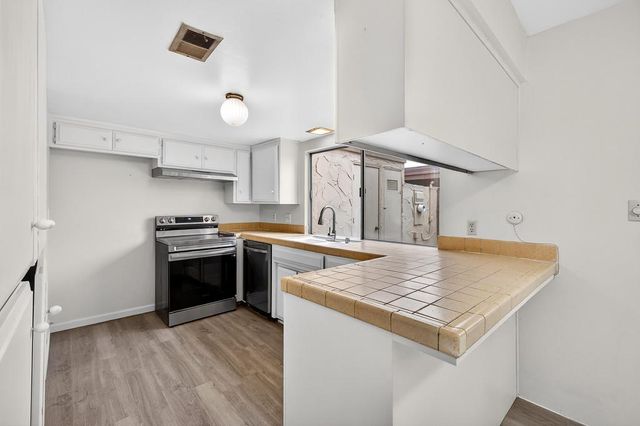 5935 Casa Alegre, Carmichael, CA 95608