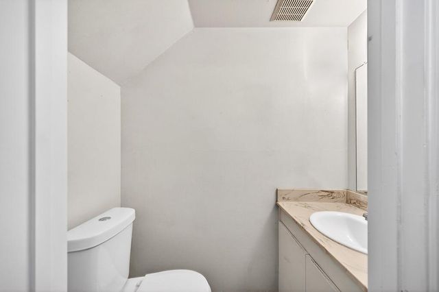 5935 Casa Alegre, Carmichael, CA 95608