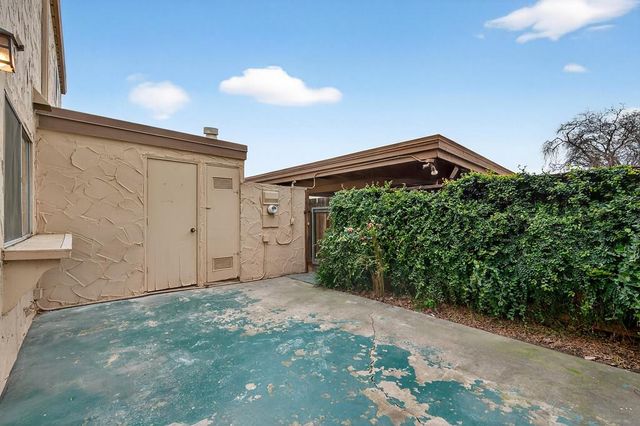 5935 Casa Alegre, Carmichael, CA 95608