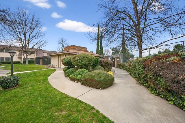 5935 Casa Alegre, Carmichael, CA 95608