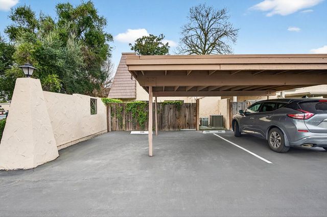 5935 Casa Alegre, Carmichael, CA 95608