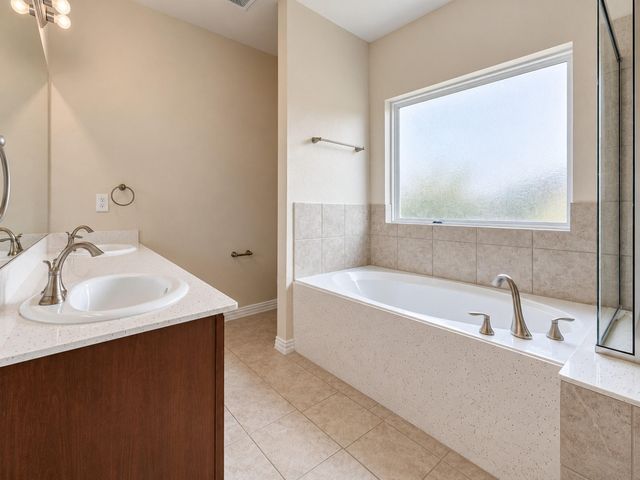 1902 Willow Ridge Ln, Fulshear, TX 77423