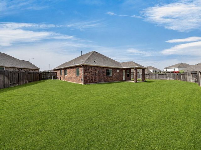 1902 Willow Ridge Ln, Fulshear, TX 77423