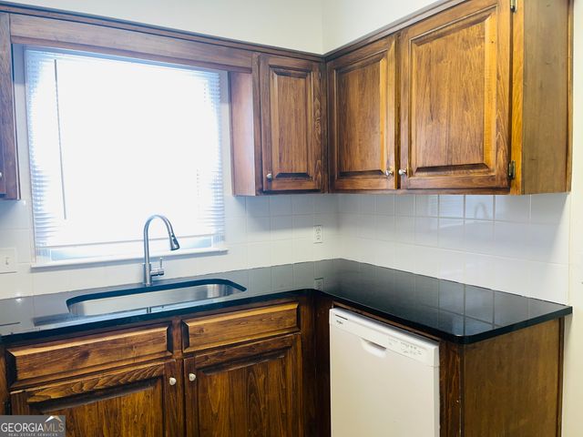 207 Harwell Avenue C4, Lagrange, GA 30240