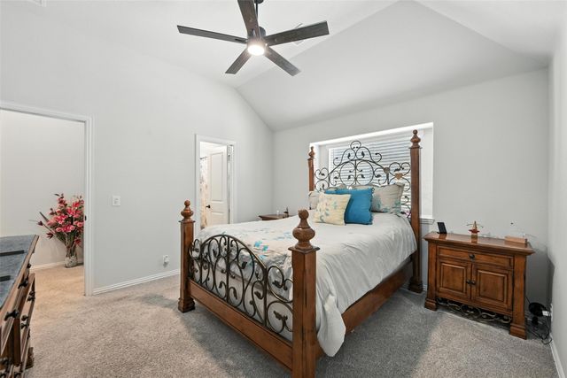 1012 Emerald Trace Drive, Justin, TX 76247