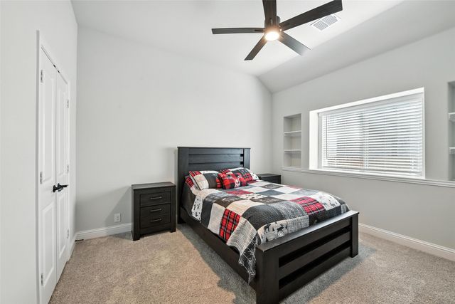 1012 Emerald Trace Drive, Justin, TX 76247