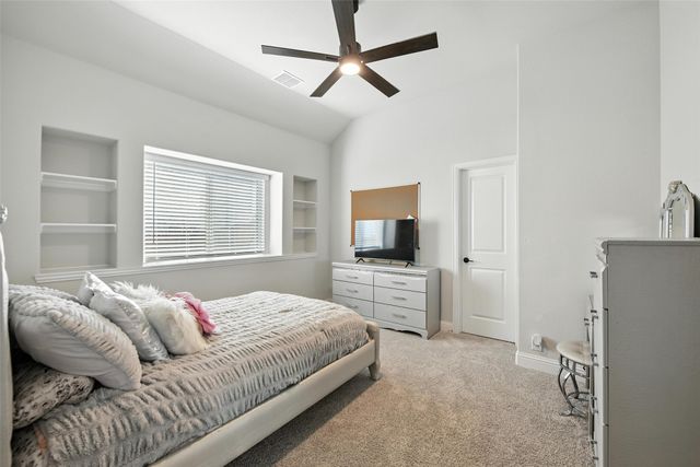 1012 Emerald Trace Drive, Justin, TX 76247