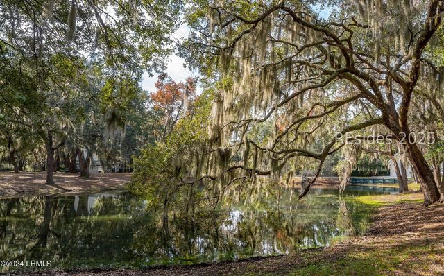 6 Tiller Island Dr, Beaufort, SC 29907