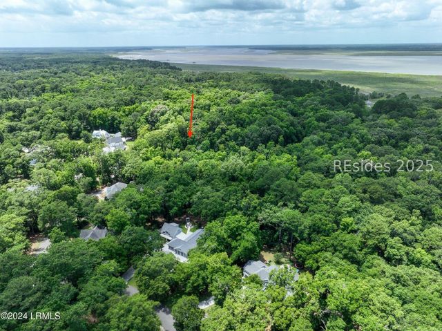 6 Tiller Island Dr, Beaufort, SC 29907