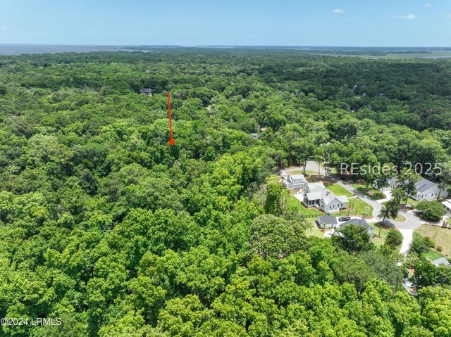 6 Tiller Island Dr, Beaufort, SC 29907