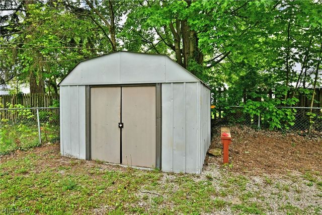 190 Bennett Court, Geneva, OH 44041