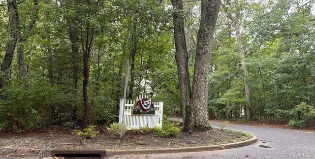 26 Bailey Lane, Manorville, NY 11949