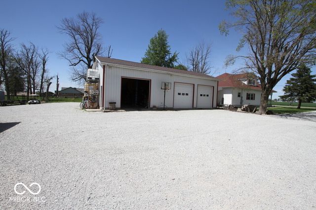 5671 E 350 S, Waldron, IN 46182