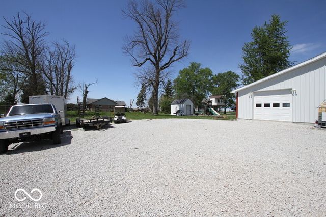 5671 E 350 S, Waldron, IN 46182