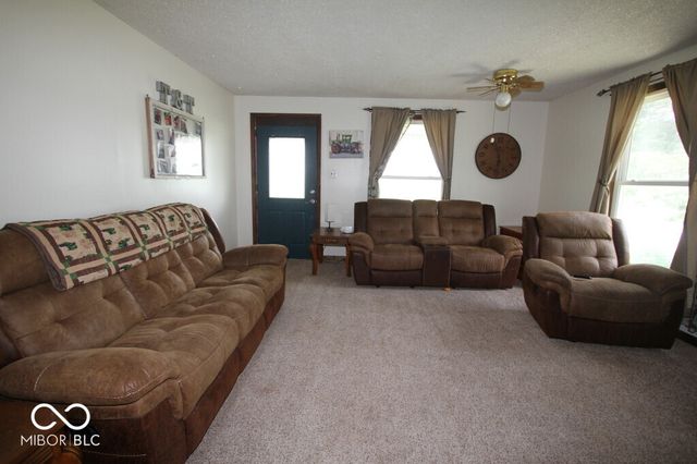 5671 E 350 S, Waldron, IN 46182
