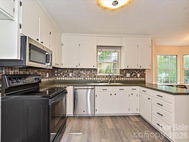 11200 Walking Horse Lane, Charlotte, NC 28215
