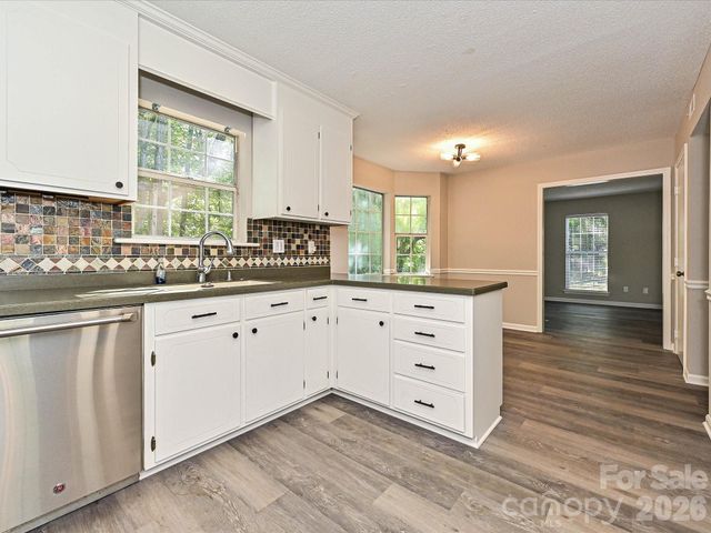 11200 Walking Horse Lane, Charlotte, NC 28215