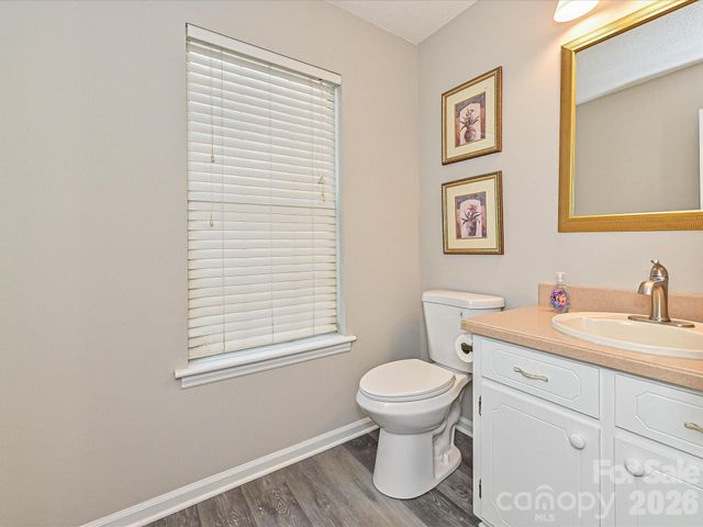 11200 Walking Horse Lane, Charlotte, NC 28215