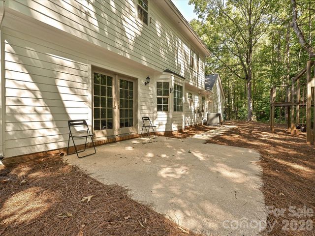 11200 Walking Horse Lane, Charlotte, NC 28215
