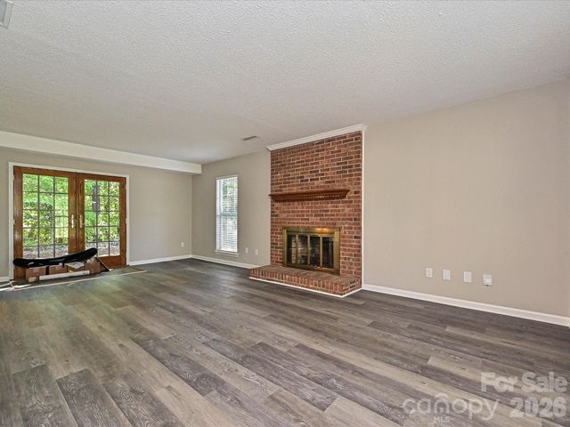 11200 Walking Horse Lane, Charlotte, NC 28215