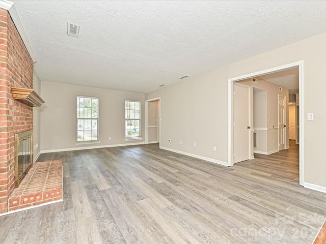 11200 Walking Horse Lane, Charlotte, NC 28215