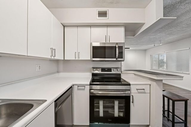 1400 NE 54TH ST 208, Fort Lauderdale, FL 33334