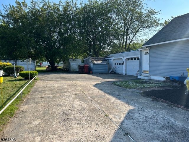 40 3rd Ave, Toms River Township, NJ 08757