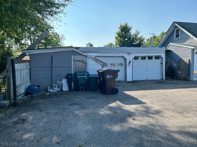 40 3rd Ave, Toms River Township, NJ 08757