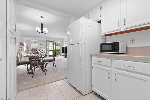9627 Eaton Gardens LN 101, Fort Myers, FL 33919