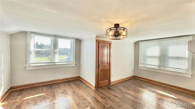 5323 Bischoff Avenue, St Louis, MO 63110