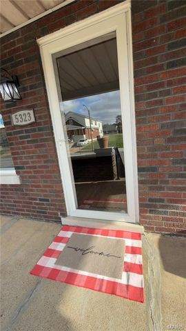 5323 Bischoff Avenue, St Louis, MO 63110