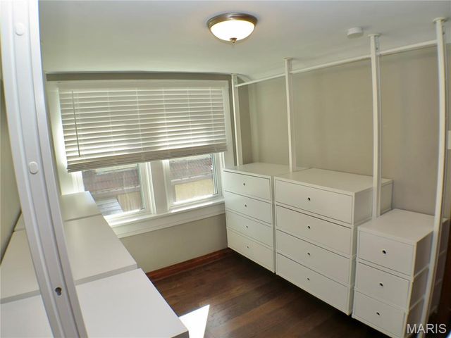 5323 Bischoff Avenue, St Louis, MO 63110