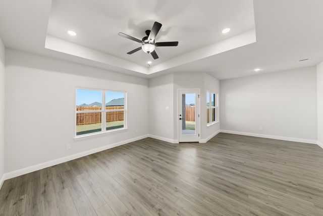 218 Briarwood Drive, Nevada, TX 75173