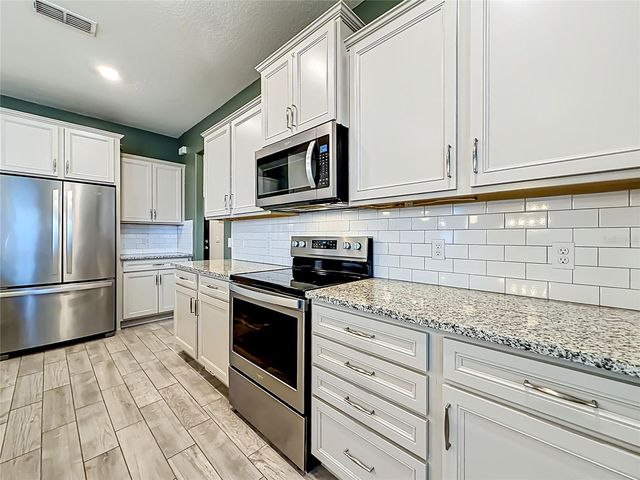 2323 NUTHATCH STREET, St Cloud, FL 34771