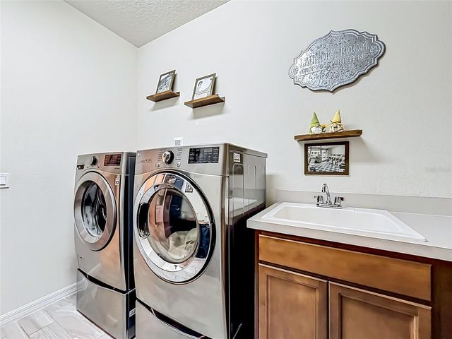 2323 NUTHATCH STREET, St Cloud, FL 34771