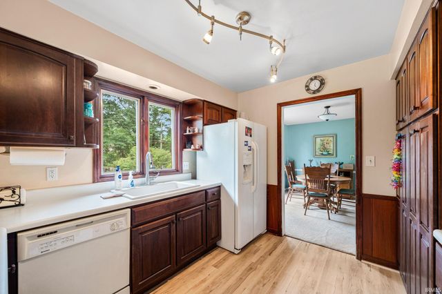 15669 Hearthstone Drive, Mishawaka, IN 46545