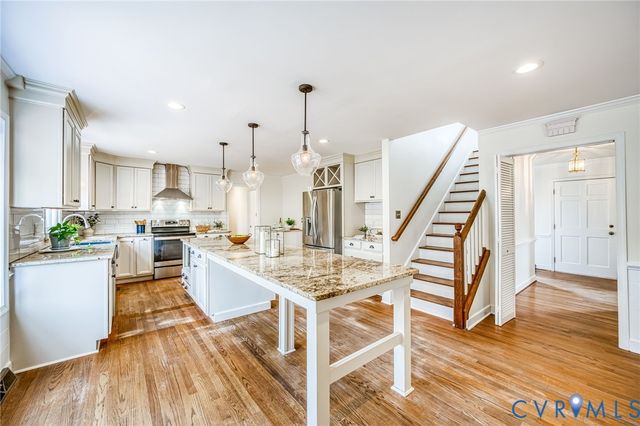 5301 Krag Rd, Chester, VA 23831