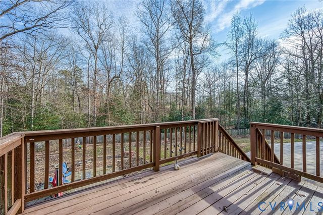 5301 Krag Rd, Chester, VA 23831