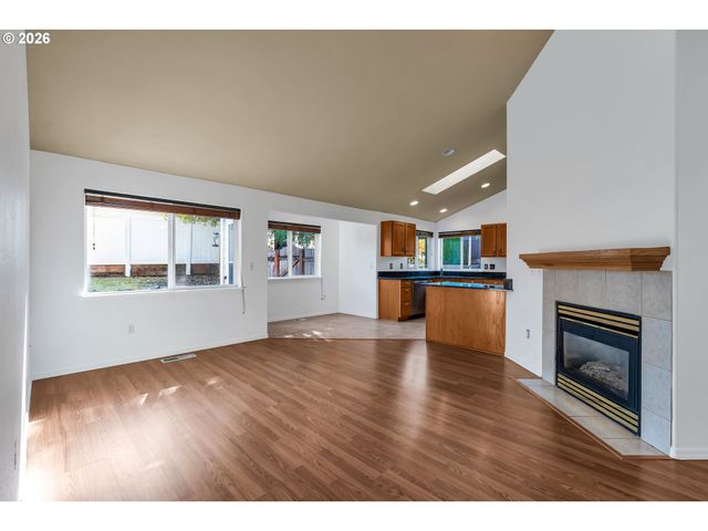 15054 PEBBLE BEACH Dr, Oregon City, OR 97045