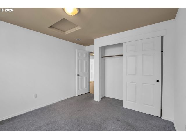 15054 PEBBLE BEACH Dr, Oregon City, OR 97045