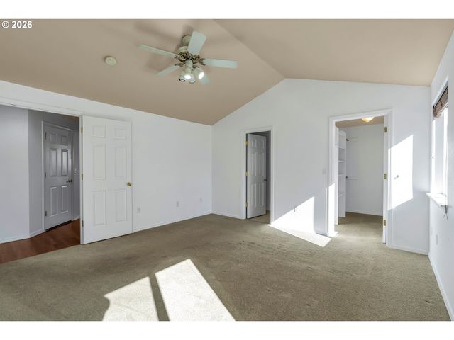 15054 PEBBLE BEACH Dr, Oregon City, OR 97045