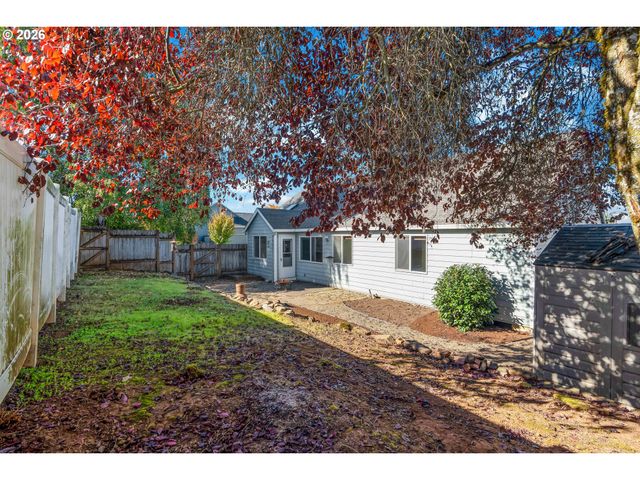 15054 PEBBLE BEACH Dr, Oregon City, OR 97045