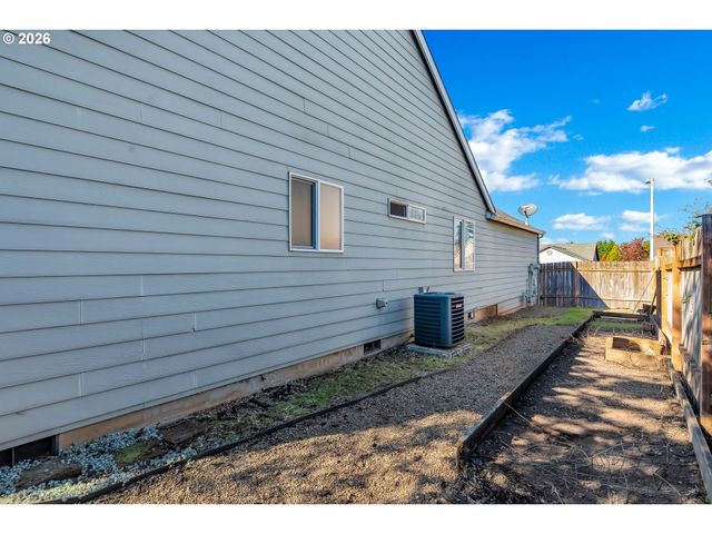 15054 PEBBLE BEACH Dr, Oregon City, OR 97045