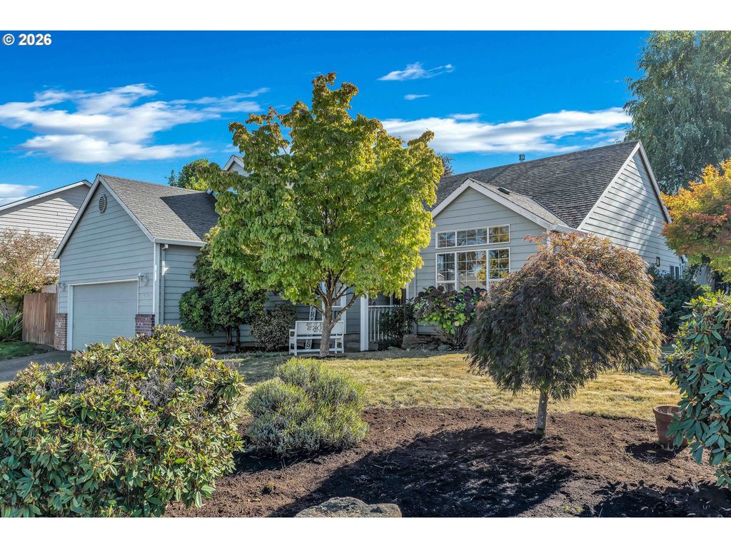 15054 PEBBLE BEACH Dr, Oregon City, OR 97045