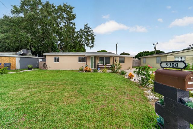 5900 Atlanta Street, Hollywood, FL 33021